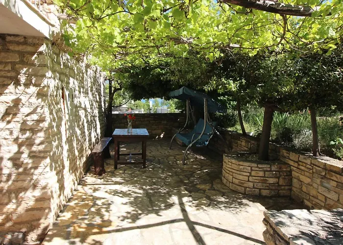 Stone House Skrivena Nyaraló