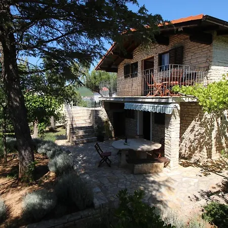 Stone House Skrivena Vikendica